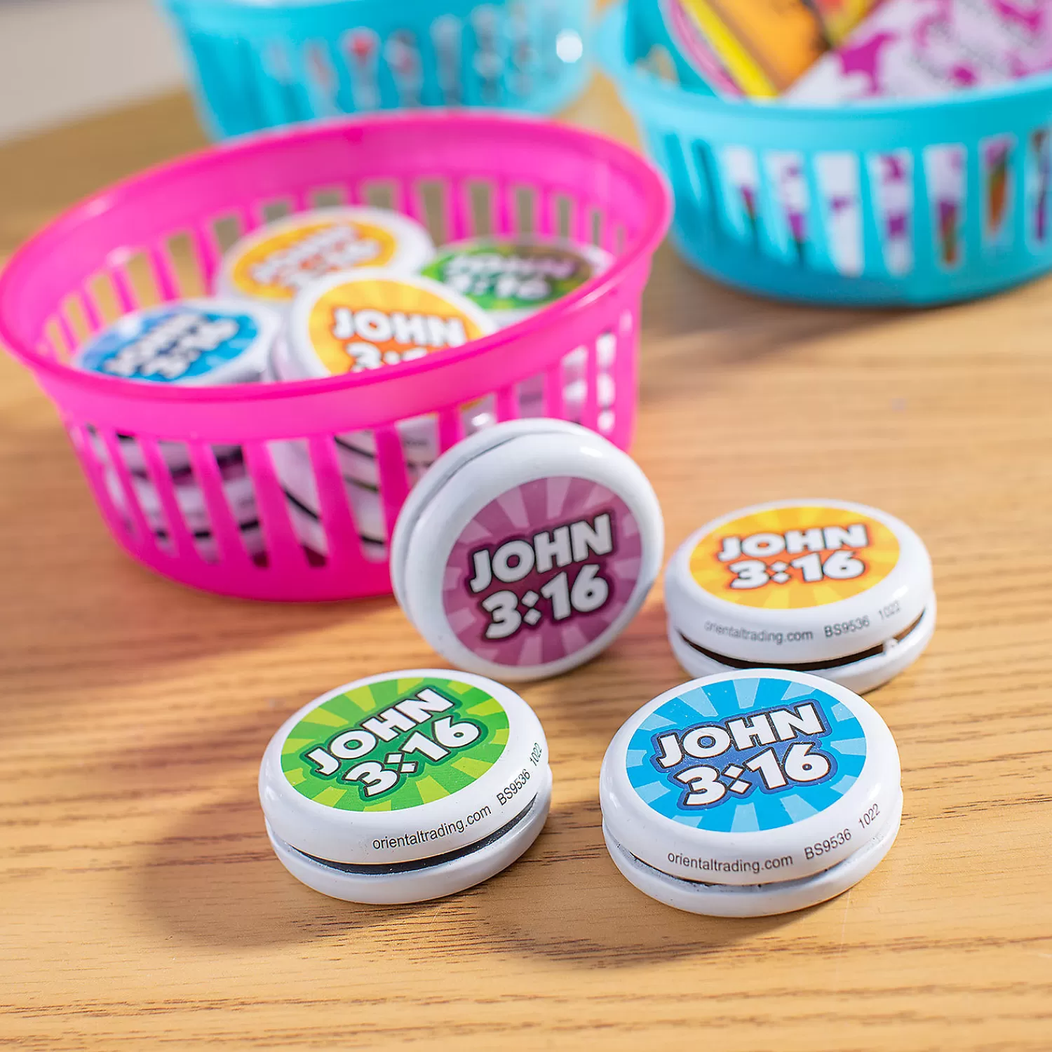 Oriental Trading Yo-Yos*John 3:16 Yoyos - 12 Pc.